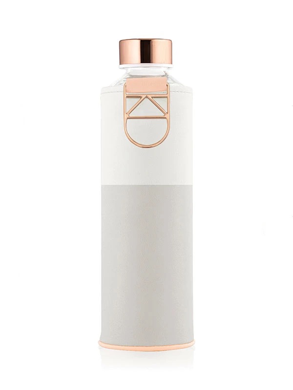 Levně Láhev na pití Equa Mismatch Sage 750 ml s obalem z umělé kůže