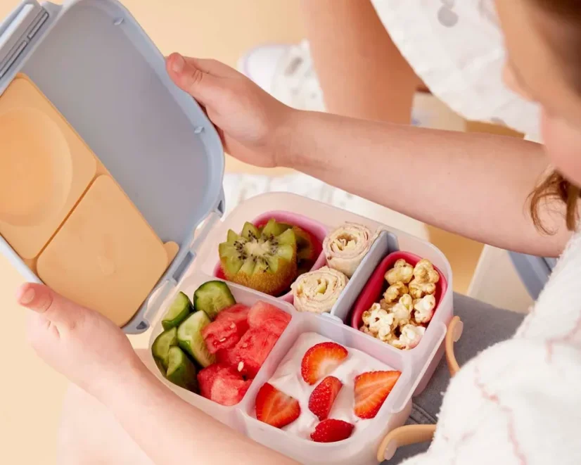 Krabička na svačinu b.box střední – broskvová