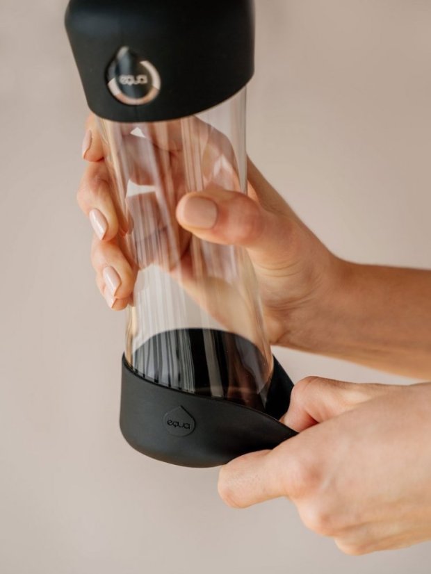 Láhev na pití Equa Squeeze Active Black 550 ml