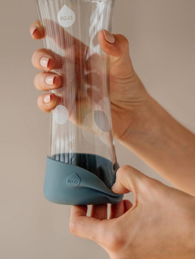 Láhev na pití Equa Squeeze Metallic Silver 550 ml