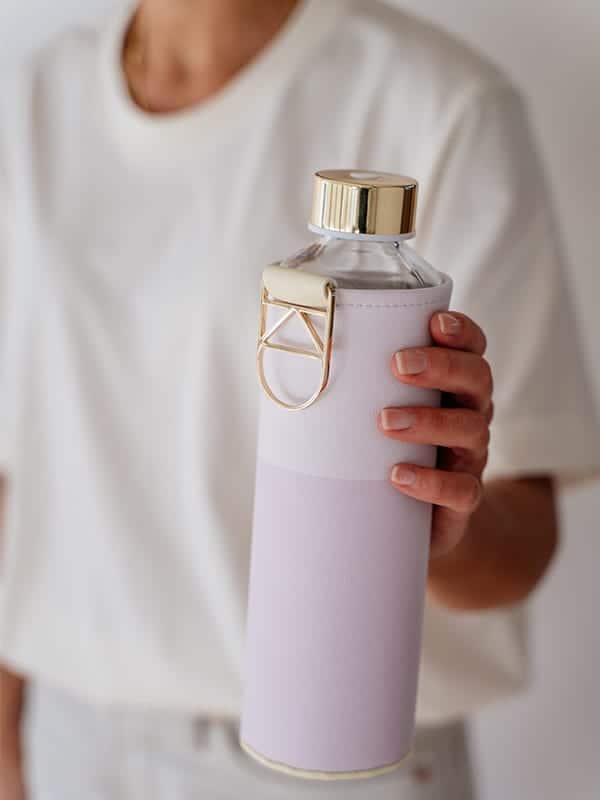 Láhev na pití Equa Mismatch Lila 750 ml s obalem z umělé kůže