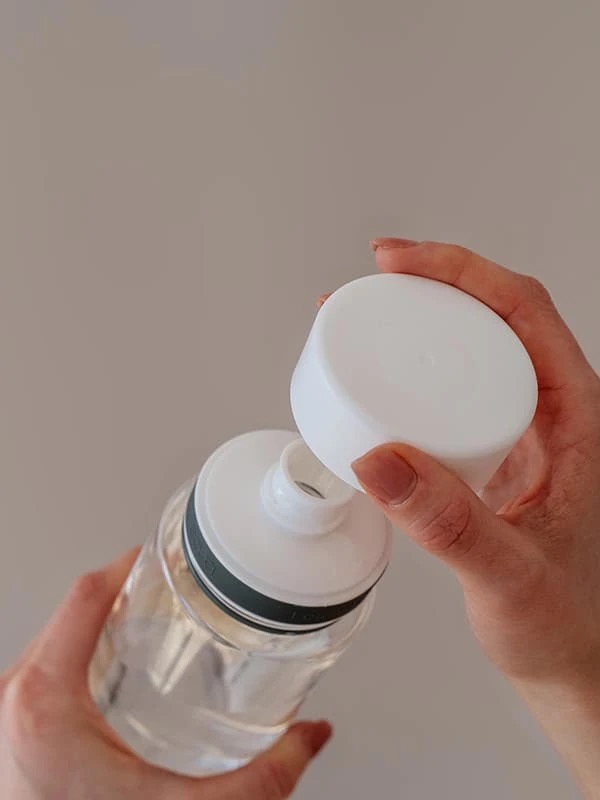Láhev na pití Equa Plain White 600ml