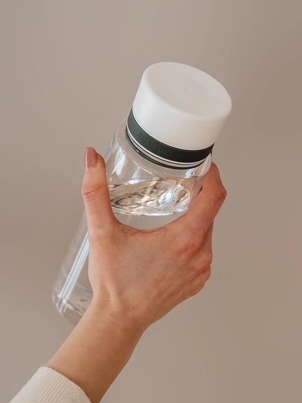 Láhev na pití Equa Plain White 600ml