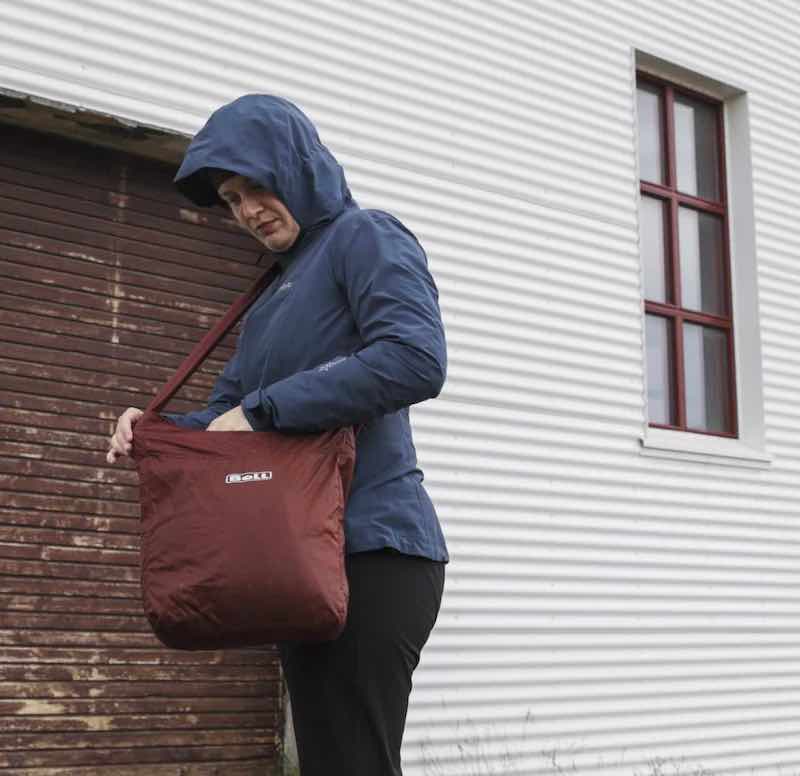 Nákupní crossbody taška Boll ULTRLGHT Slingbag zelená