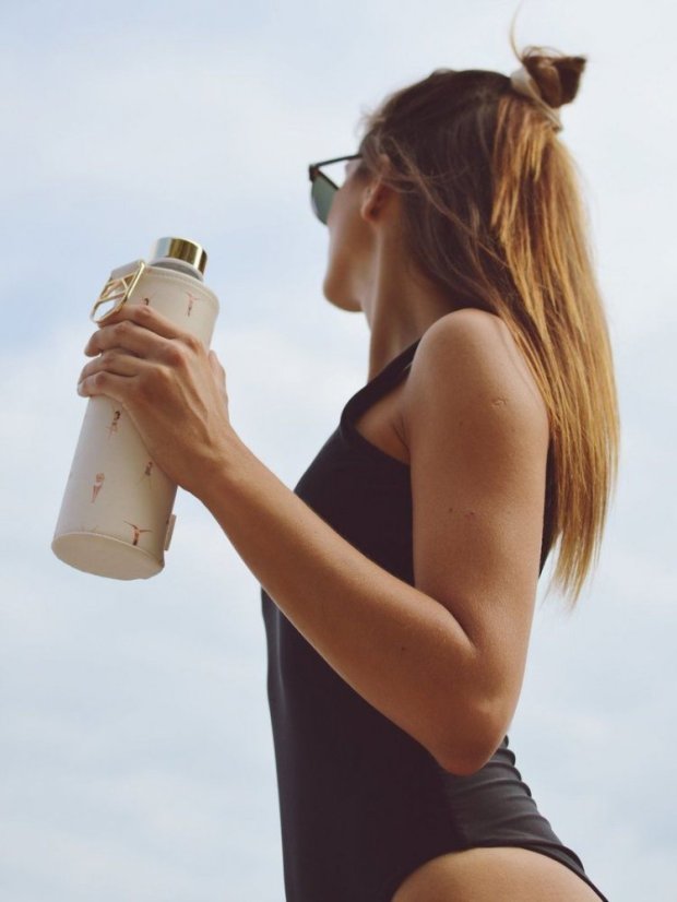 Láhev na pití Equa Mismatch Playa 750 ml s obalem z umělé kůže