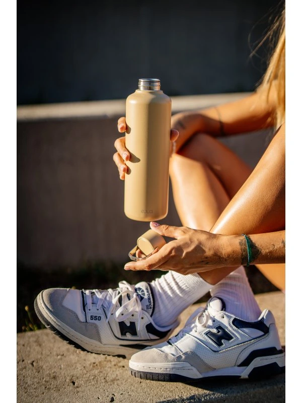 Nerezová láhev na pití Equa Timeless Latte 1000 ml