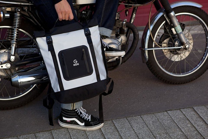 Městský batoh G.RIDE BALTHAZAR 12l silver