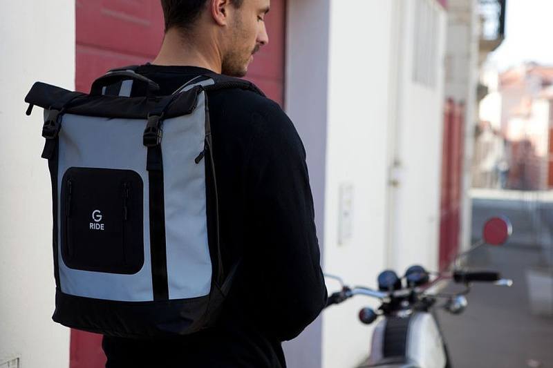 Městský batoh G.RIDE BALTHAZAR 12l silver