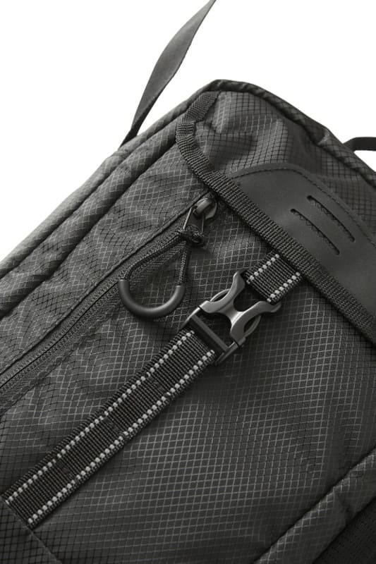 Crossbody taška CAT Urban Mountaineer Kilimanjaro černá