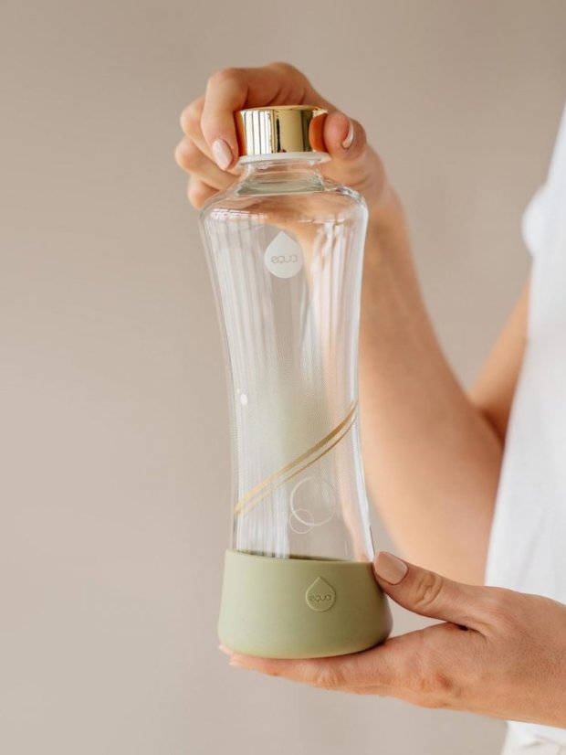 Láhev na pití Equa Squeeze Metallic Gold 550 ml