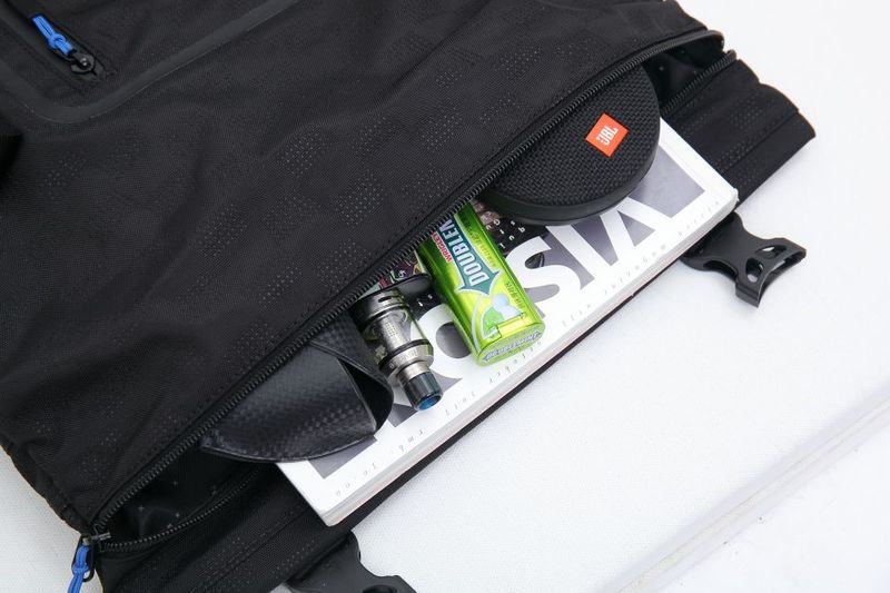 Městský batoh G.RIDE BALTHAZAR 12l black active line