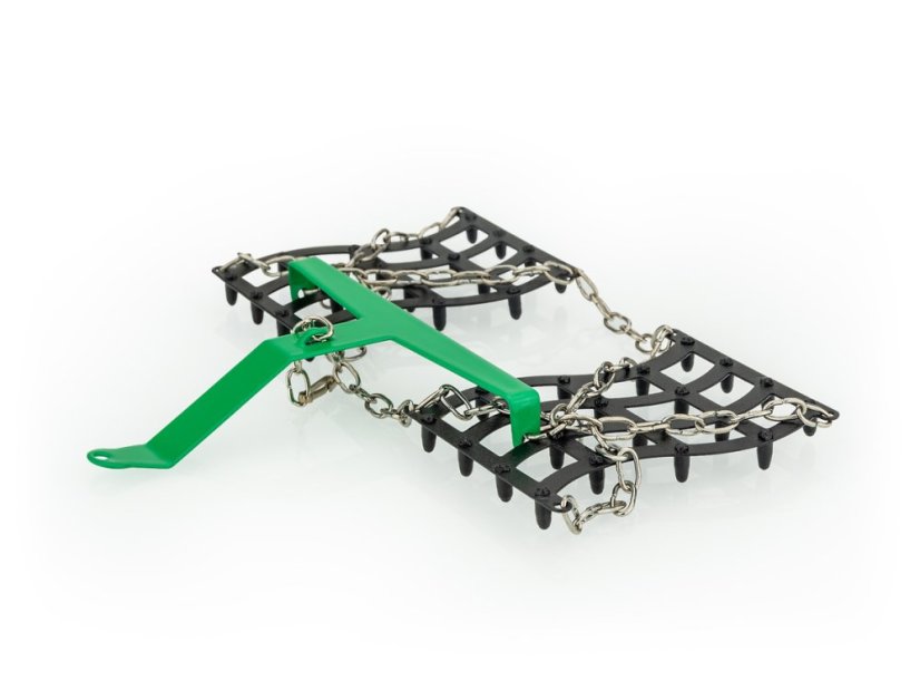 Traktor Zetor na klíček se zemědělskými stroji